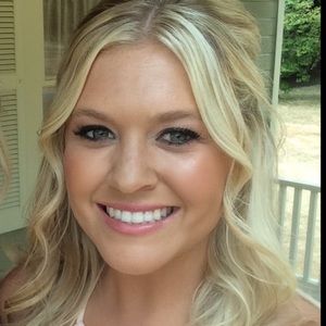 Meet your Posher, Ali